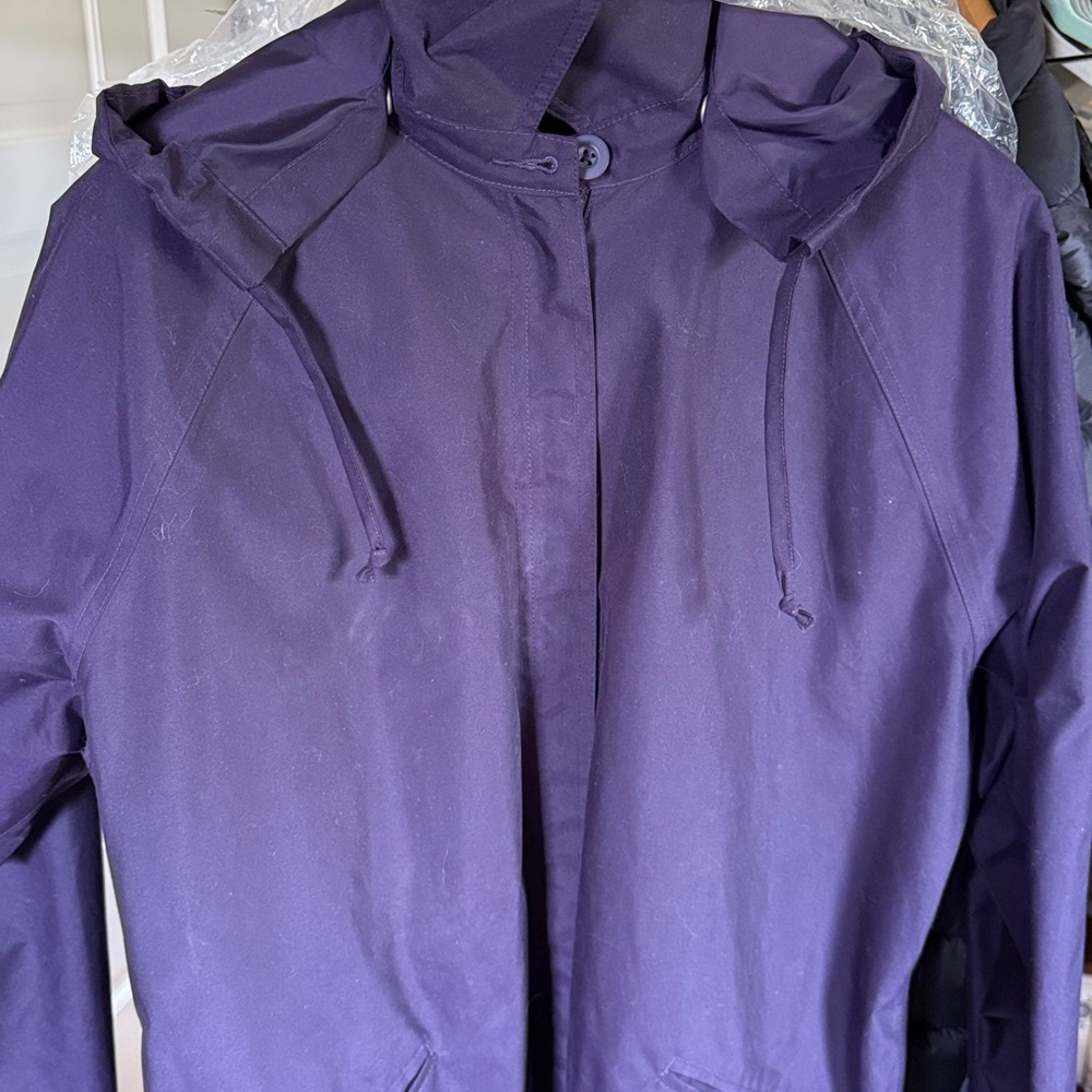 Travel Smith Women's Waterproof Long Purple Raincoat with Detachable Hood - Picture 15 of 16